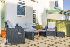 Front Patio- click for photo gallery